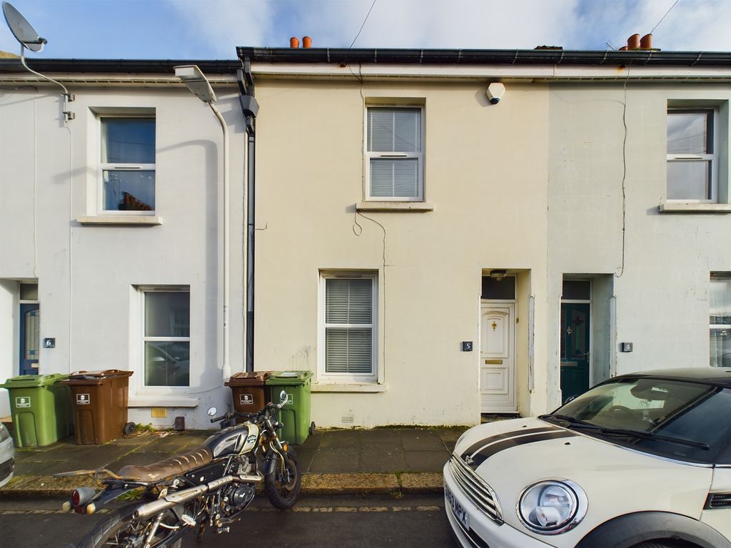 2 bed terraced house for sale in Commercial Street, Plymouth PL4, £170,000