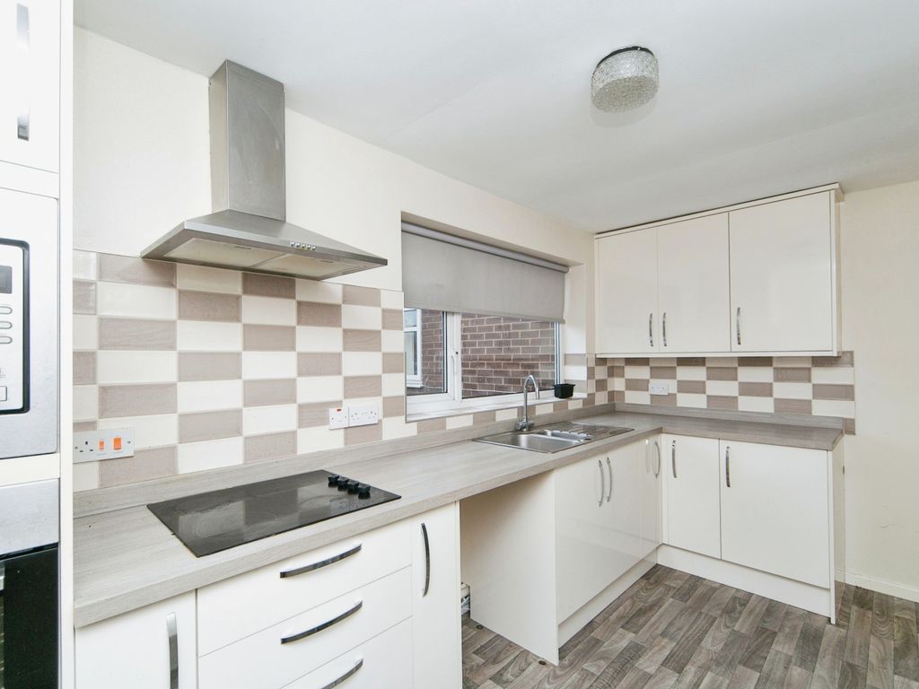 1 bed flat for sale in Conway Road, Colwyn Bay, Conwy LL29, £65,000