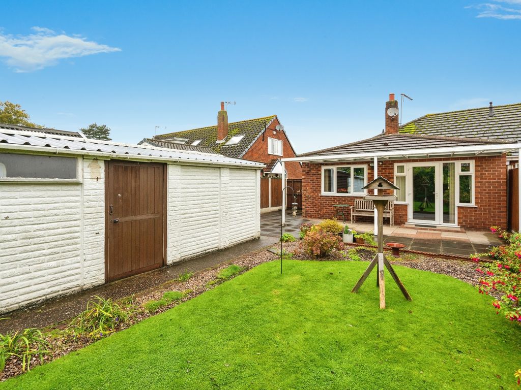 2 bed bungalow for sale in Barnack Close, Padgate, Warrington, Cheshire WA1, £240,000