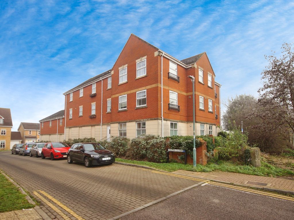 2 bed flat for sale in Hallen Close, Emersons Green, Bristol BS16, £225,000