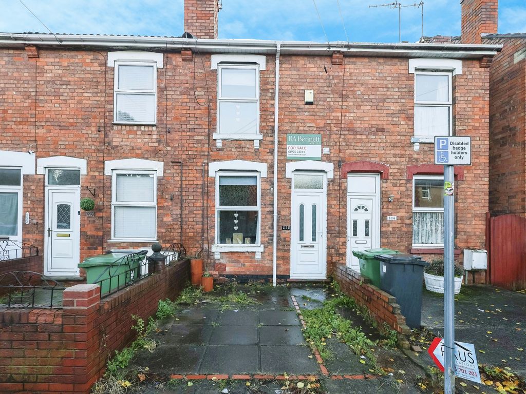 2 bed terraced house for sale in Astwood Road, Worcester, Worcestershire WR3, £140,000