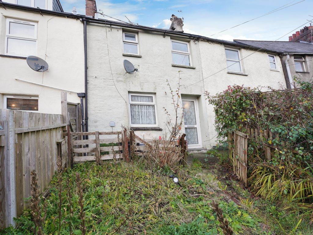 2 bed terraced house for sale in Pool Street, Bodmin, Cornwall PL31, £135,000