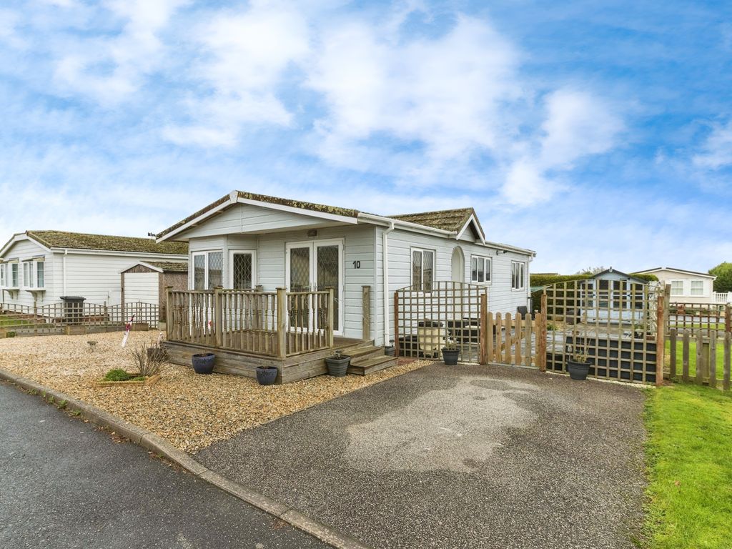 2 bed bungalow for sale in Pendarves, St. Merryn Holiday Park, Padstow PL28, £120,000