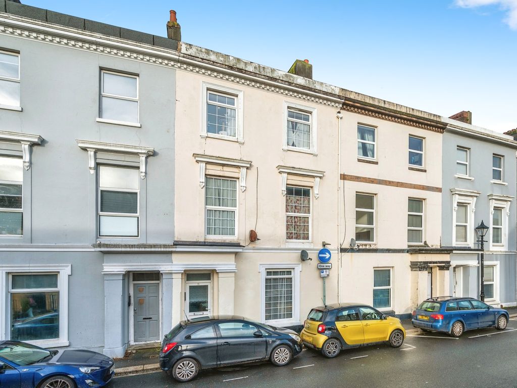 2 bed flat for sale in Clifton Place, Plymouth, Devon PL4, £110,000