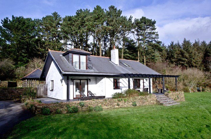 3 bed detached house for sale in The Lodge, St. Breock, Wadebridge, Cornwall PL27, £425,000
