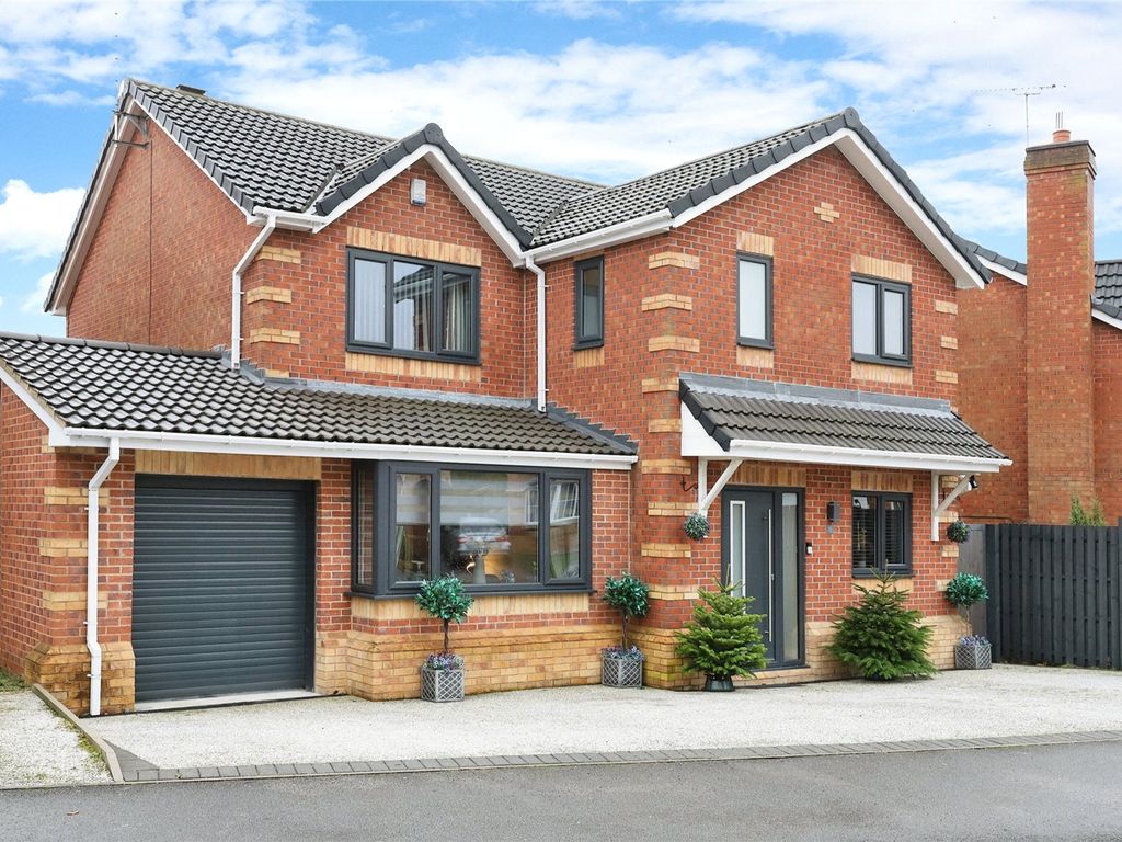 4 bed detached house for sale in Toll House Mead, Mosborough, Sheffield, South Yorkshire S20, £435,000