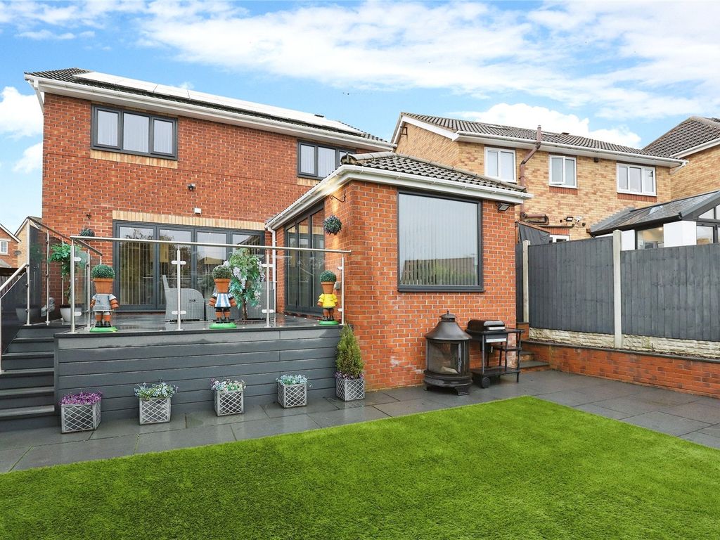 4 bed detached house for sale in Toll House Mead, Mosborough, Sheffield, South Yorkshire S20, £435,000