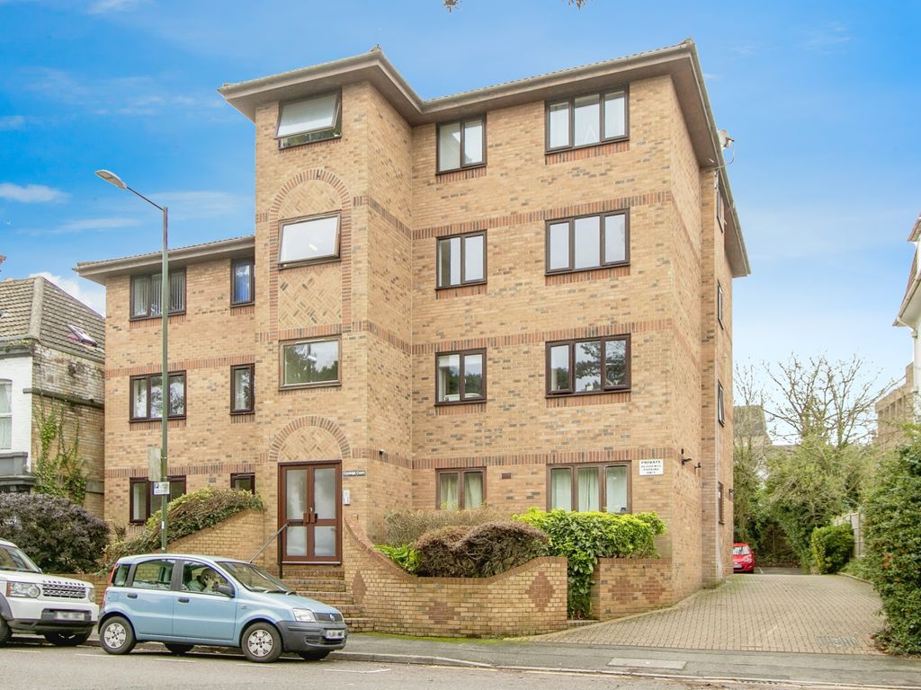 2 bed flat for sale in Suffolk Road, Bournemouth, Dorset BH2, £230,000