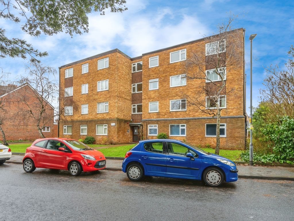 2 bed flat for sale in Magdala Road, Portsmouth, Hampshire PO6, £180,000