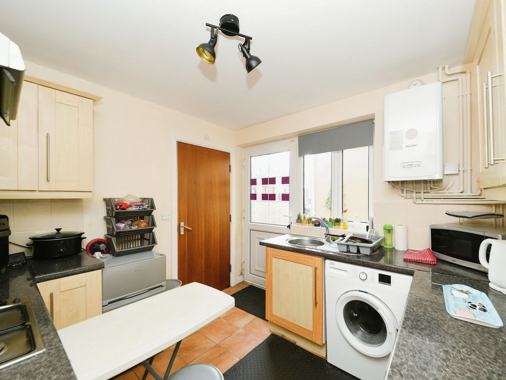 1 bed flat for sale in Bishops Road, Hunstanton, Norfolk PE36, £125,000