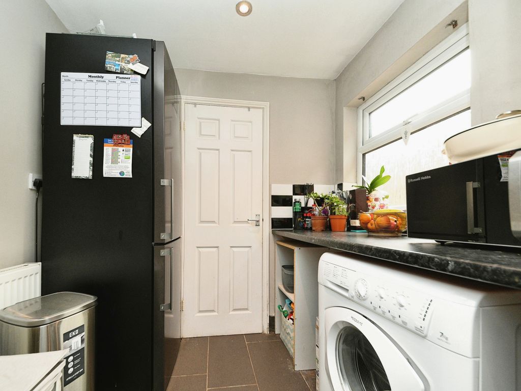 2 bed terraced house for sale in Cresswell Street, King's Lynn PE30, £150,000