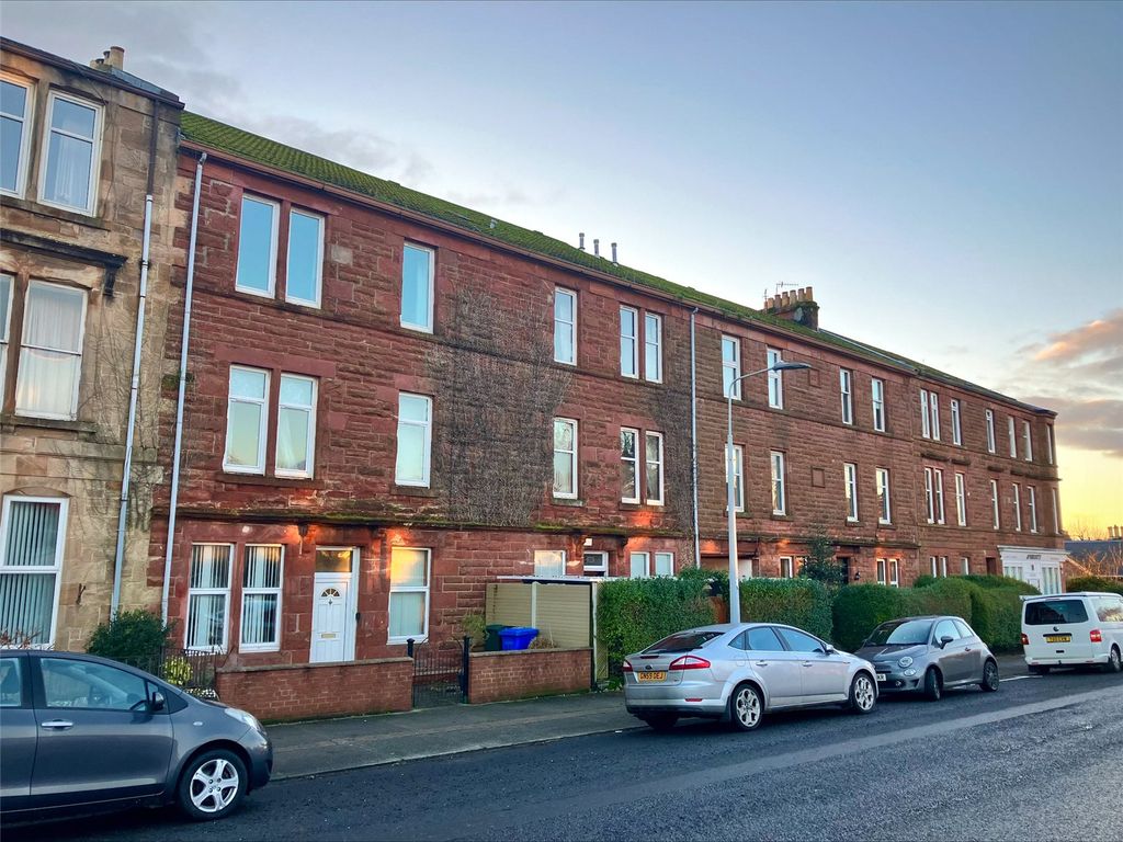 2 bed flat for sale in East Argyle Street, Helensburgh, Argyll And Bute G84, £120,000