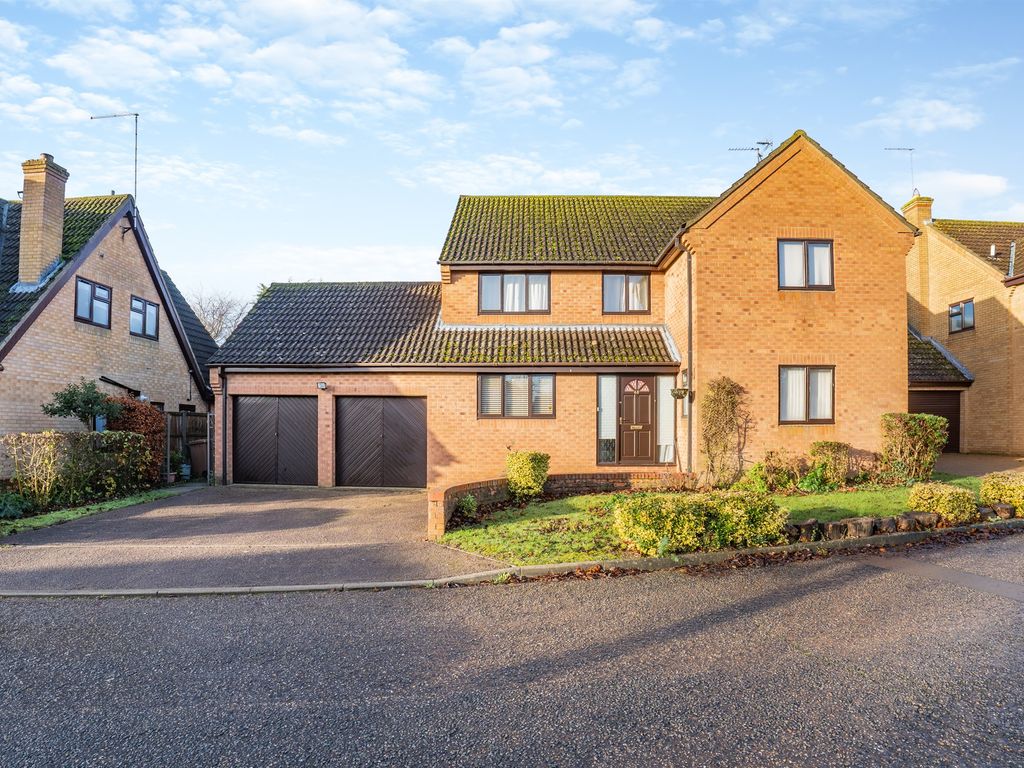 4 bed detached house for sale in Lingwood Park, Longthorpe, Peterborough PE3, £600,000