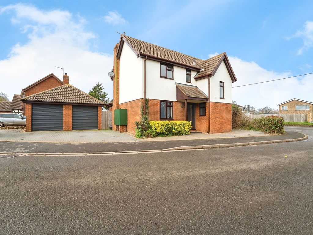 4 bed detached house for sale in Cricketers Way, Benwick, March PE15, £400,000