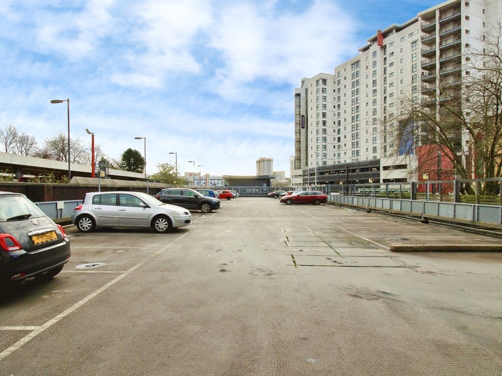 2 bed flat for sale in Queen Street, Cardiff CF10, £210,000