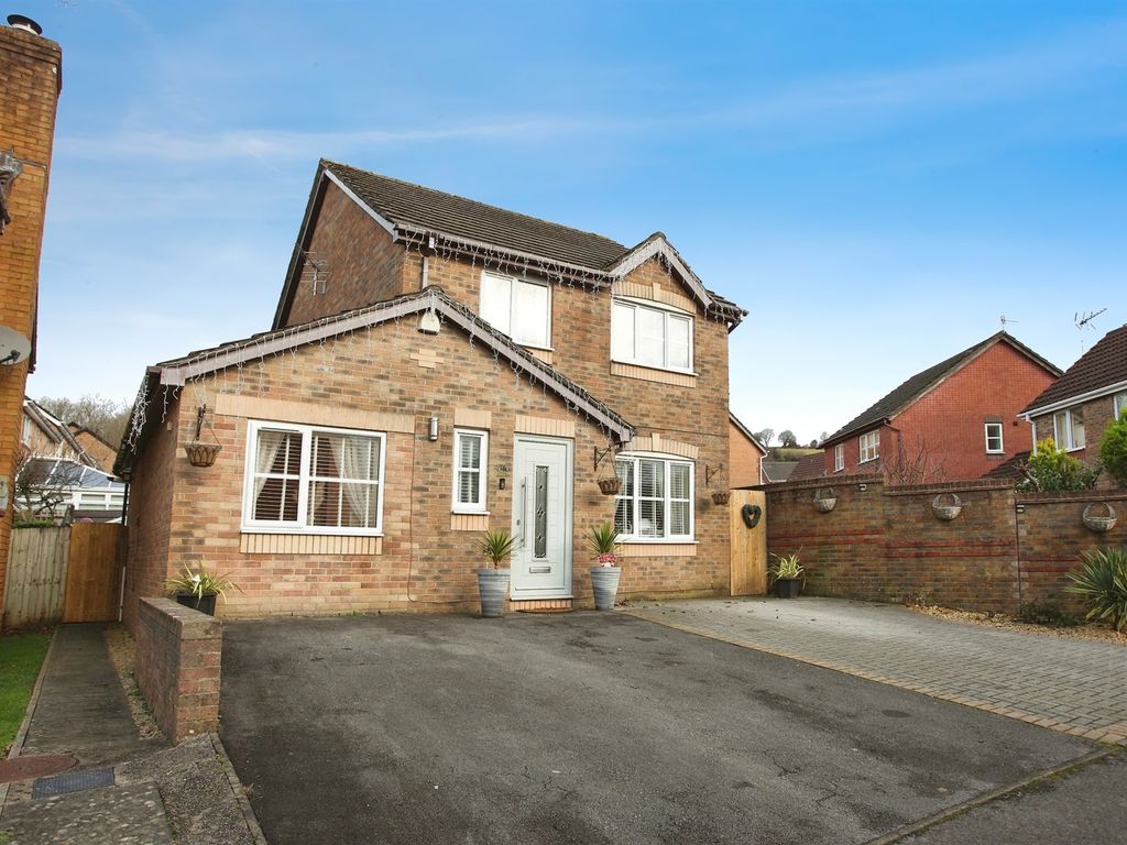 3 bed detached house for sale in Dol-Y-Pandy, Bedwas, Caerphilly CF83, £330,000