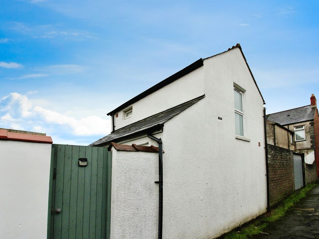 1 bed terraced house for sale in Dorset Street, Cardiff CF11, £140,000