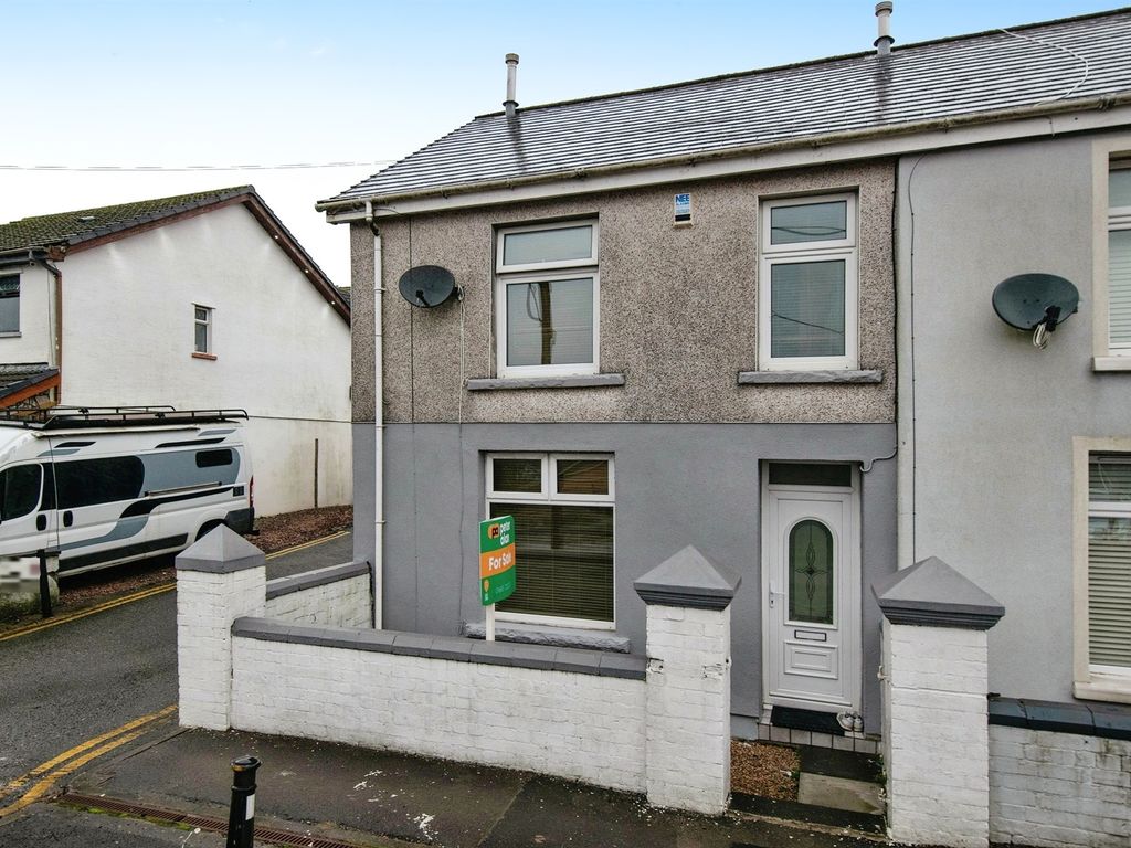 3 bed end terrace house for sale in High Street, Dowlais Top, Merthyr Tydfil CF48, £130,000