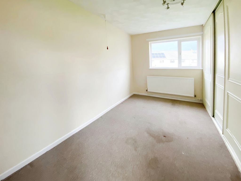 1 bed flat for sale in Livale Court, Bettws, Newport NP20, £90,000