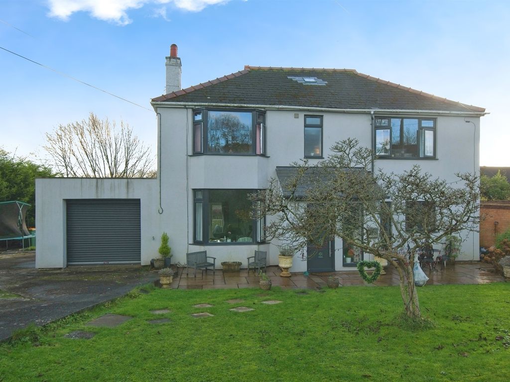 4 bed detached house for sale in Old Chepstow Road, Langstone, Newport NP18, £590,000