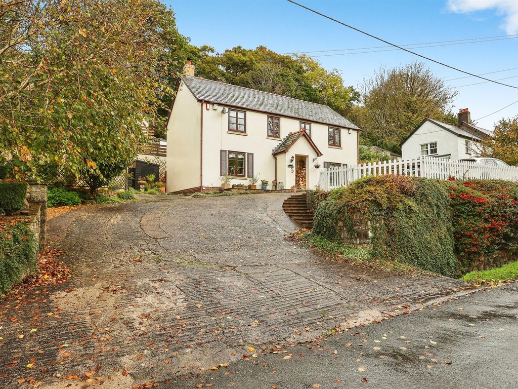 4 bed detached house for sale in Barren Hill, Penmark, Barry CF62, £550,000
