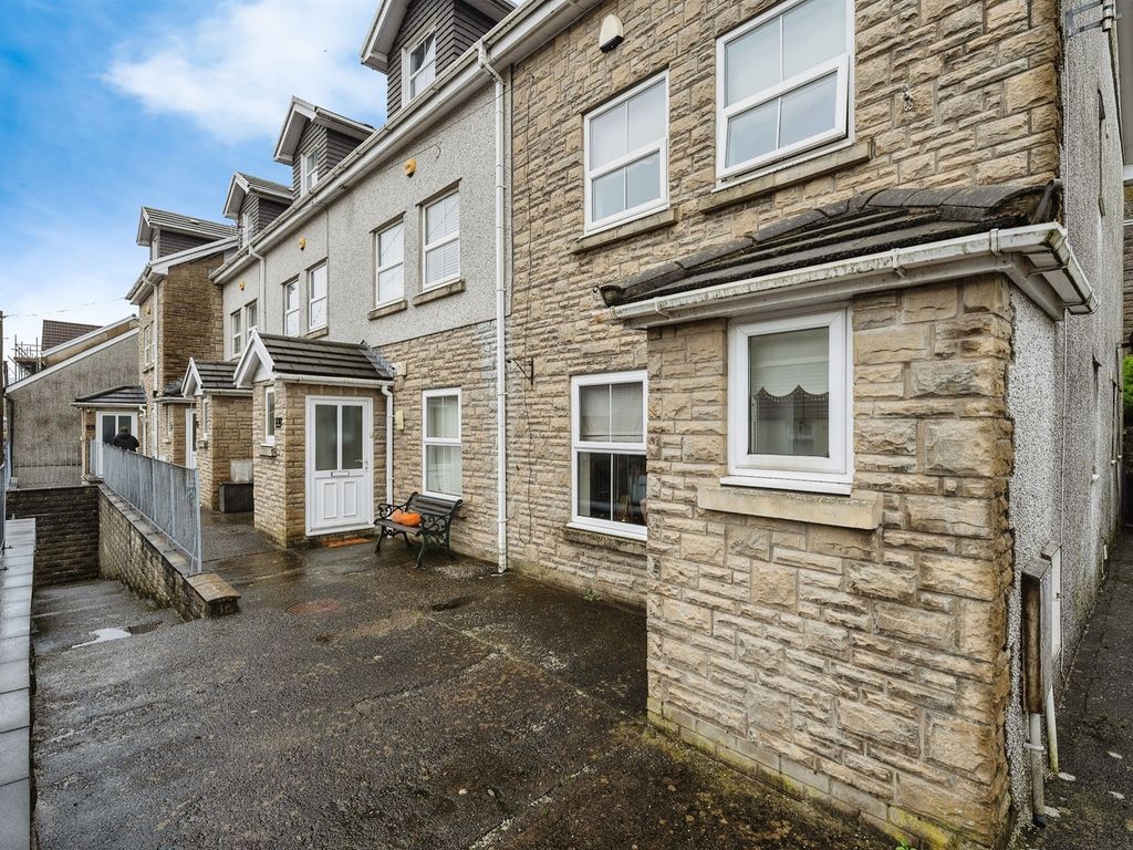 4 bed end terrace house for sale in High Street, Ogmore Vale, Bridgend CF32, £185,000