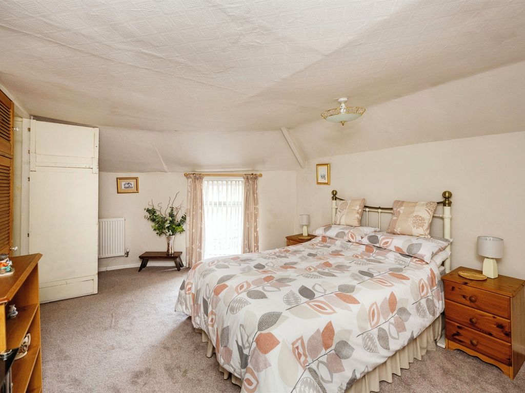 4 bed detached house for sale in Oxford Street, Pontycymer, Bridgend CF32, £230,000
