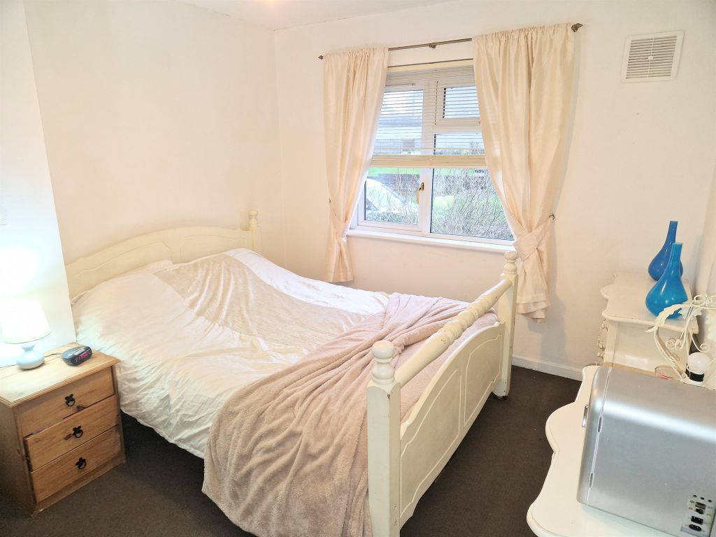 3 bed semi-detached house for sale in Gwelfor, Cefn Cribwr, Bridgend CF32, £170,000