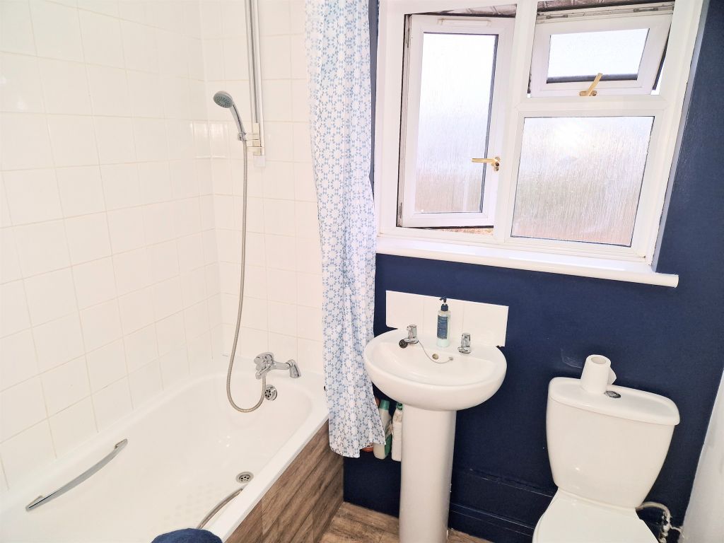 3 bed semi-detached house for sale in Gwelfor, Cefn Cribwr, Bridgend CF32, £170,000