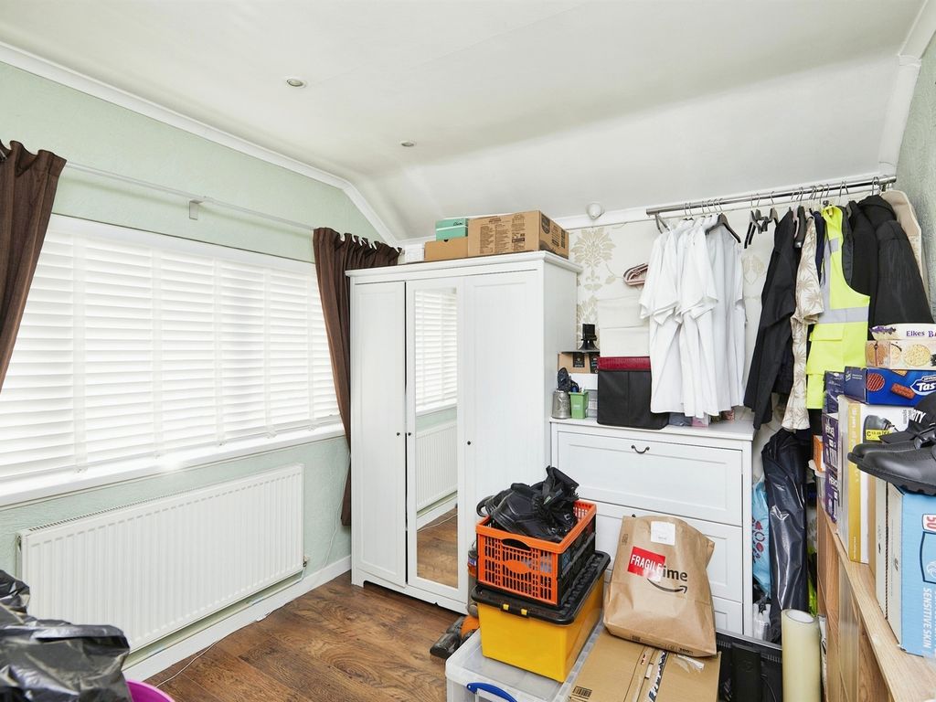 2 bed detached bungalow for sale in Shelton Drive, Shelton Lock, Derby DE24, £240,000