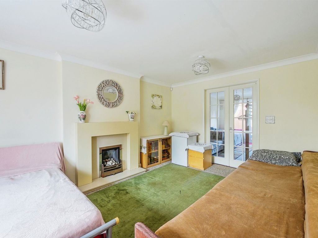 4 bed detached house for sale in Sherroside Close, Allestree, Derby DE22, £450,000
