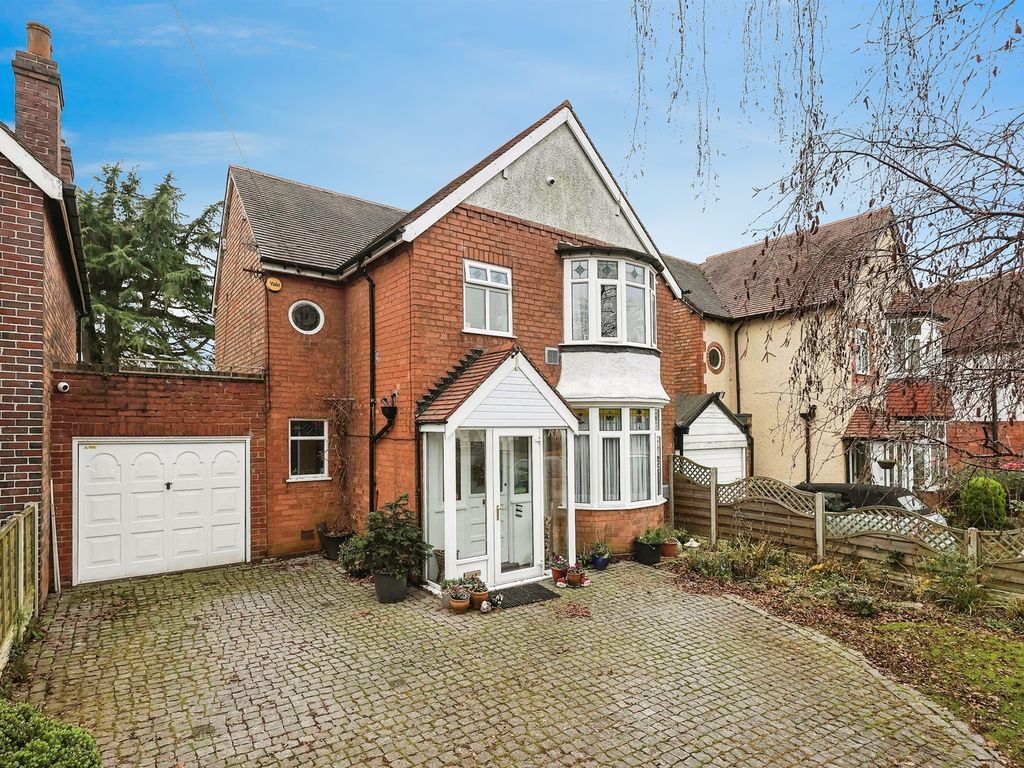 3 bed detached house for sale in Elmdon Lane, Marston Green, Birmingham B37, £425,000