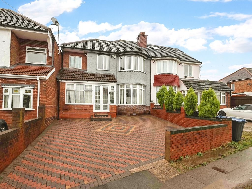 4 bed semi-detached house for sale in Blakesley Road, Yardley, Birmingham B25, £375,000