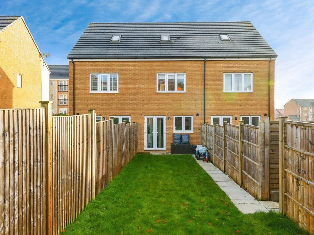 3 bed terraced house for sale in Jockey Way, Andover SP11, £315,000