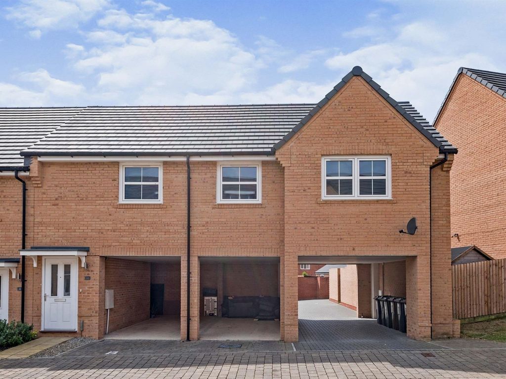 2 bed property for sale in Draper Close, Andover SP11, £196,000