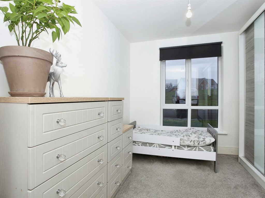 1 bed flat for sale in Berrington View, Hampton Gardens, Peterborough PE7, £170,000