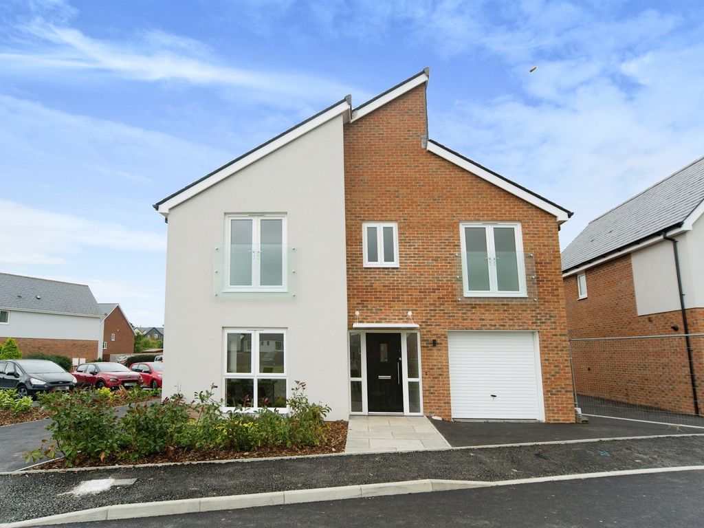 New home, 4 bed detached house for sale in Dittons Road, Polegate BN26, £575,000