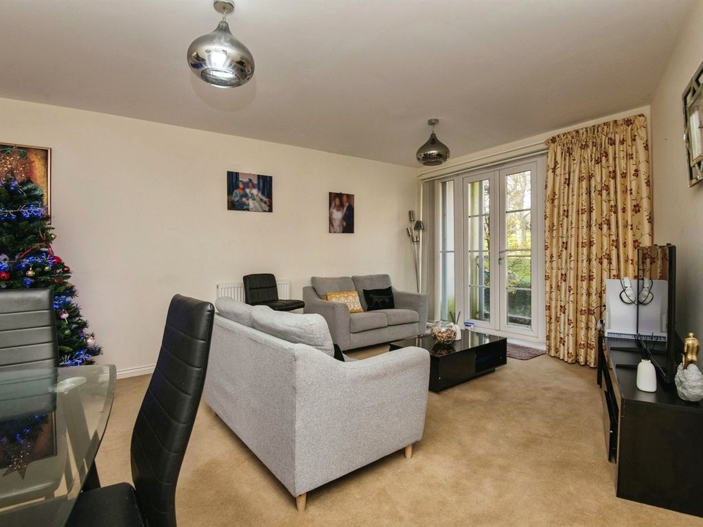 2 bed flat for sale in Furze Court, Exeter EX4, £200,000