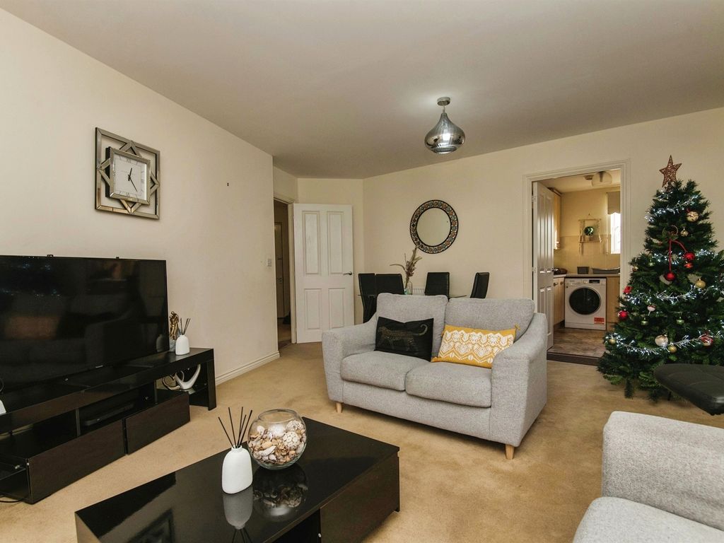 2 bed flat for sale in Furze Court, Exeter EX4, £200,000