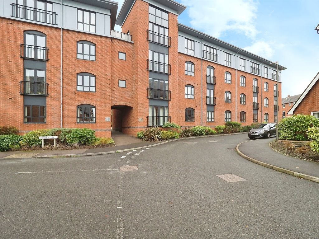 2 bed flat for sale in Leighton Way, Belper DE56, £150,000