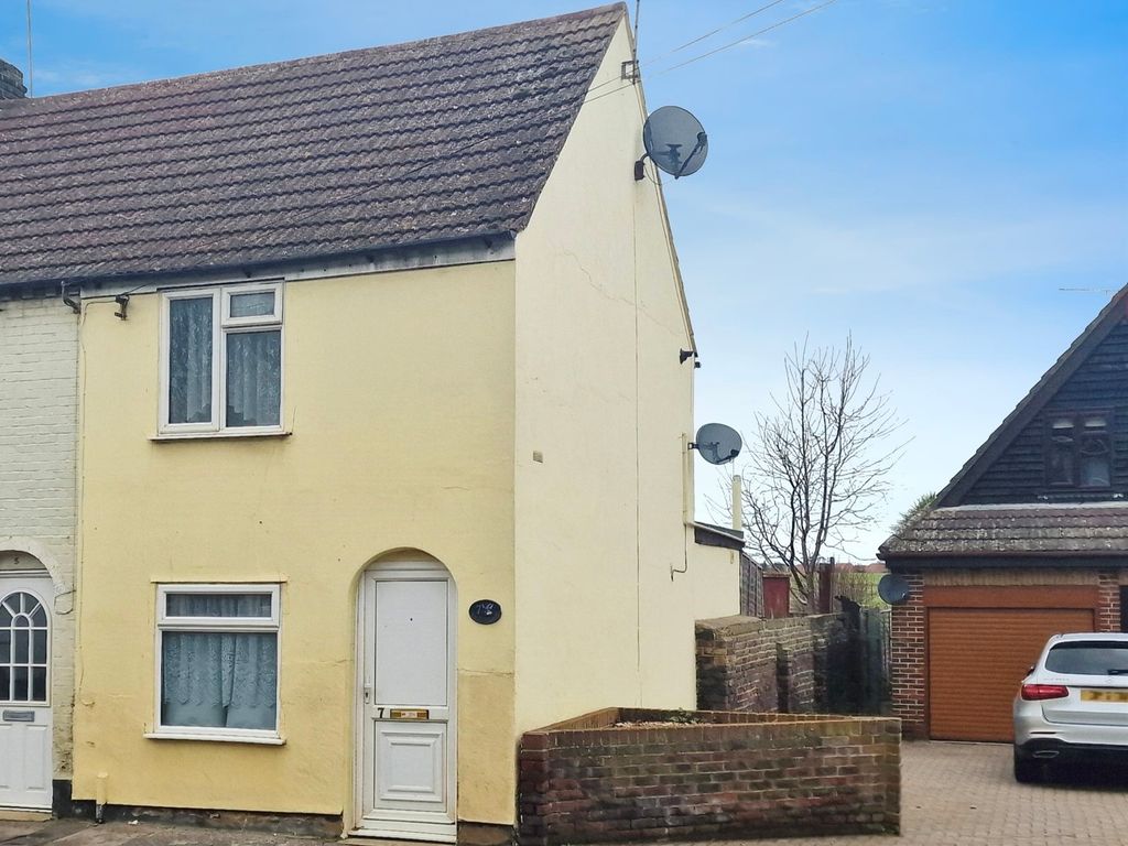 2 bed end terrace house for sale in The Street, Bapchild, Sittingbourne ME9, £200,000