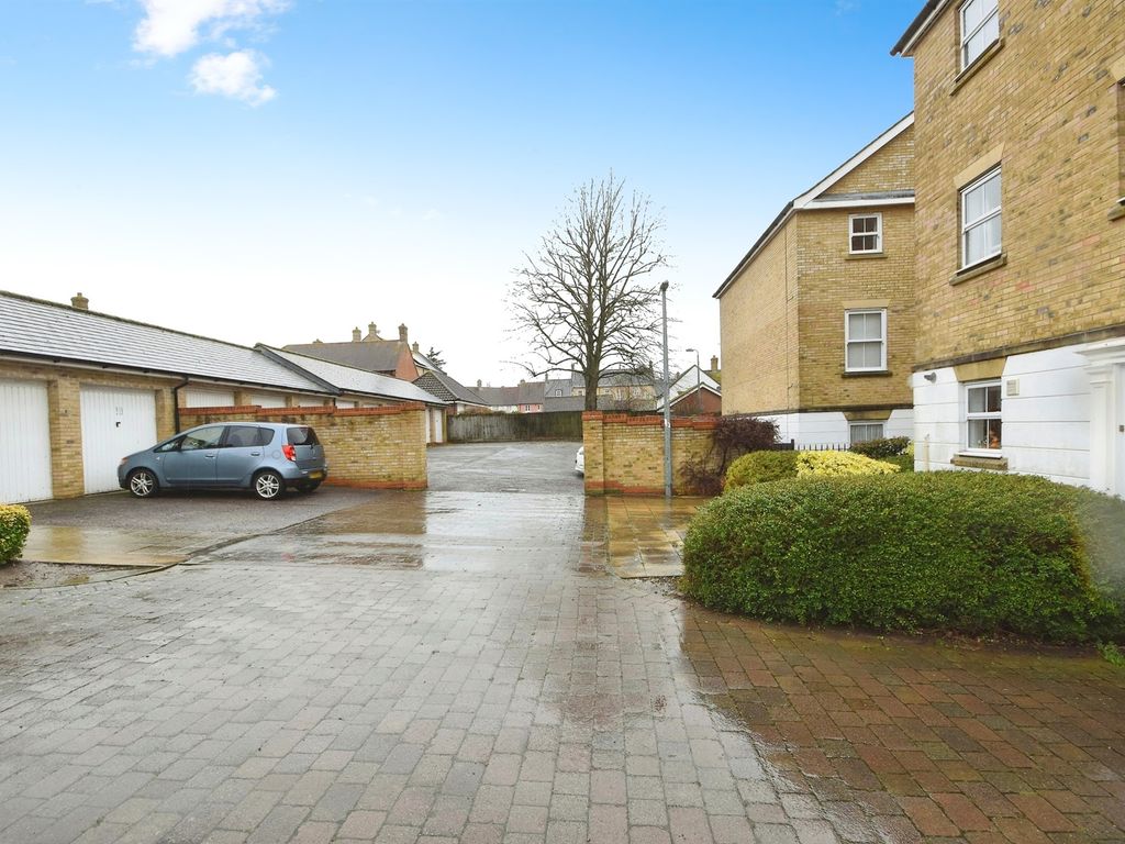 1 bed maisonette for sale in Hadfield Drive, Black Notley, Braintree CM77, £190,000