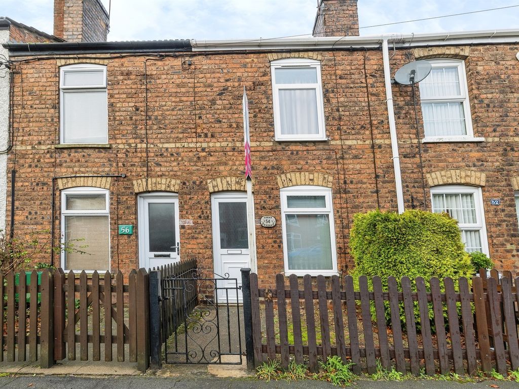 2 bed terraced house for sale in Grantham Road, Bracebridge Heath, Lincoln LN4, £150,000