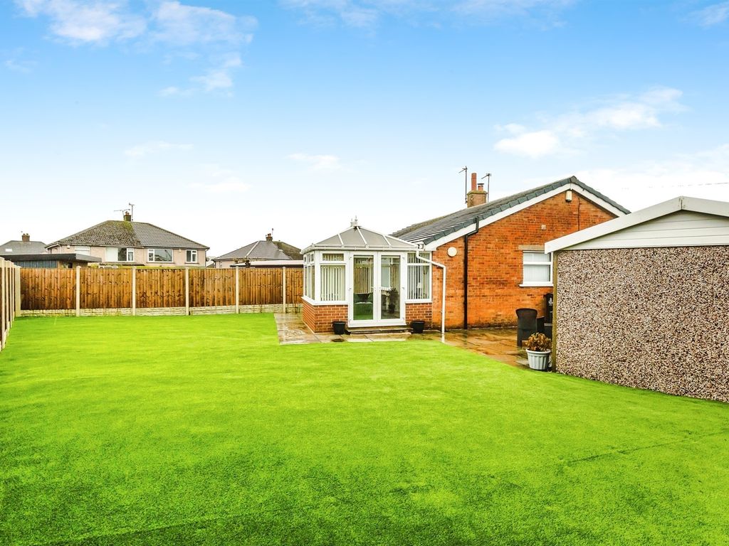 2 bed semi-detached bungalow for sale in Wentworth Drive, Illingworth, Halifax HX2, £240,000