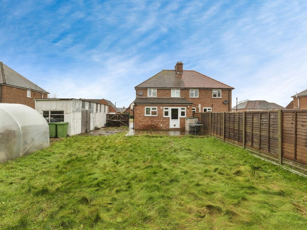 4 bed semi-detached house for sale in New Road, Guilden Morden, Royston SG8, £475,000