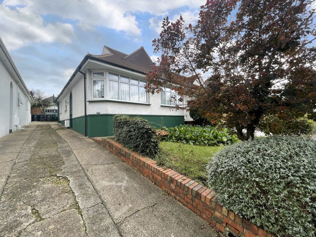 3 bed semi-detached bungalow for sale in Hangleton Road, Hove BN3, £500,000