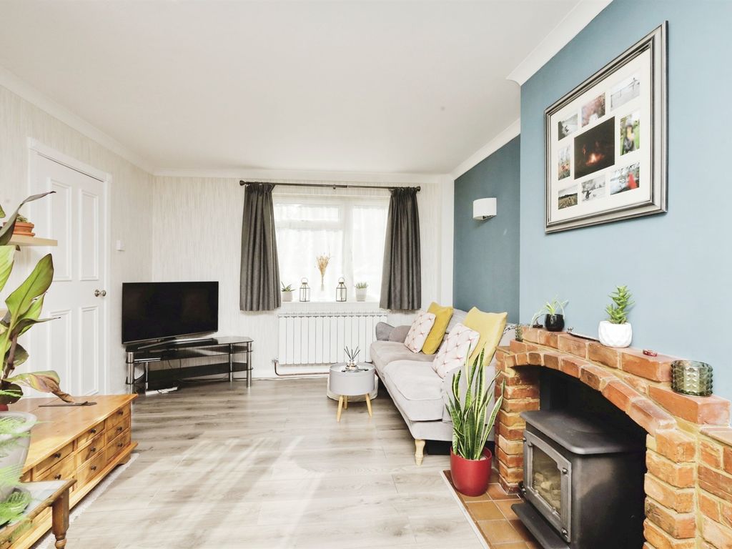 2 bed semi-detached house for sale in Prince Charles Road, Lewes BN7, £415,000