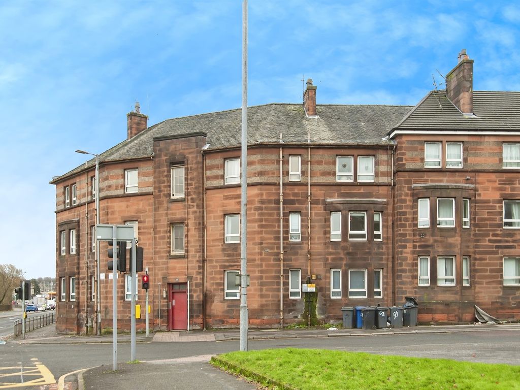 2 bed flat for sale in Gordon Street, Paisley PA1, £60,000