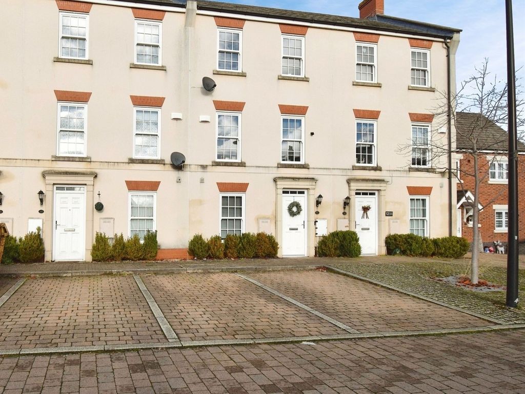 4 bed town house for sale in Palmer Square, Birstall, Leicester LE4, £335,000