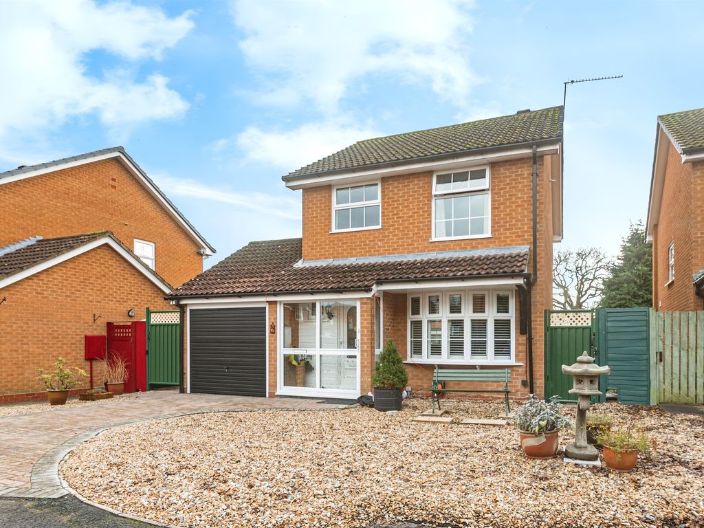 3 bed detached house for sale in Chittering Close, Lower Earley, Reading RG6, £525,000